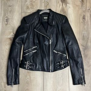 Zara Trafaluc Leather Moto Jacket Black fits like a medium